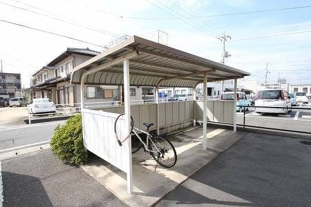 ナウ・ビラージュの物件外観写真