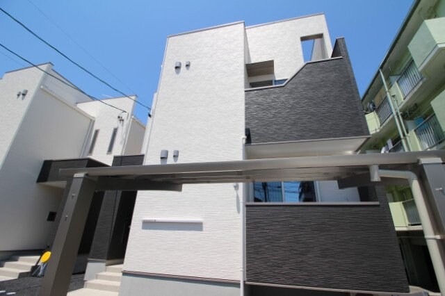 GRANDTIC 煌の物件外観写真