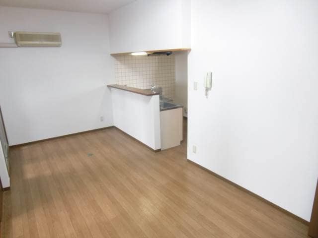 ラ・クール庭瀬の物件内観写真