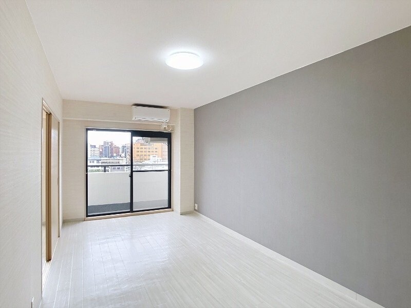 コロニアルリビング西島田ウエストタワーの物件内観写真