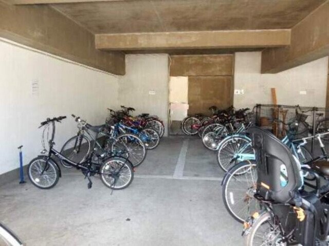 コロニアルリビング西島田ウエストタワーの物件外観写真