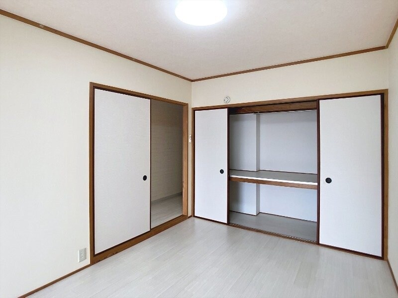 コロニアルリビング西島田ウエストタワーの物件内観写真