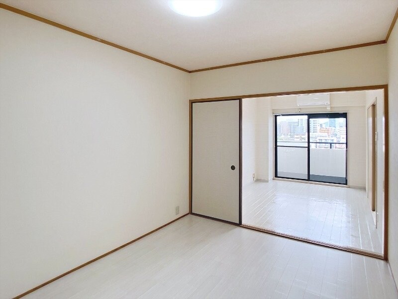 コロニアルリビング西島田ウエストタワーの物件内観写真