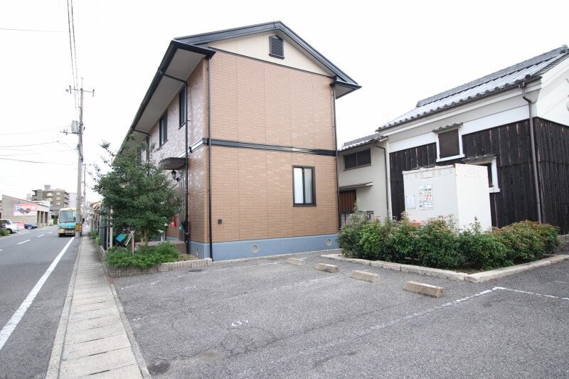 コージーコートの物件外観写真