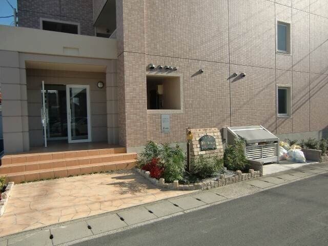 フラン・ヴェルジェの物件外観写真