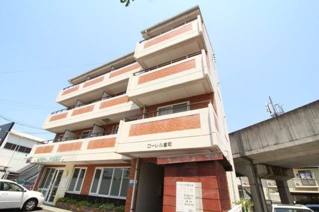 ローレル富町の物件外観写真