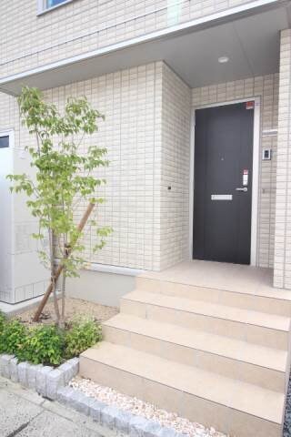 ラフィーネ下中野　C棟の物件外観写真