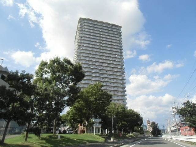 ファミールタワープラザ岡山の物件外観写真