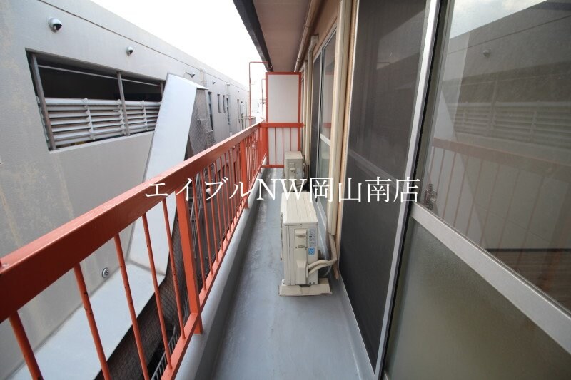 岡山駅 バス30分  並木町下車：停歩2分 3階の物件内観写真