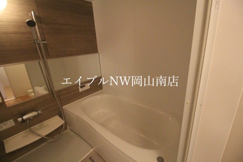 岡山駅 バス30分  新町北下車：停歩6分 2階の物件内観写真