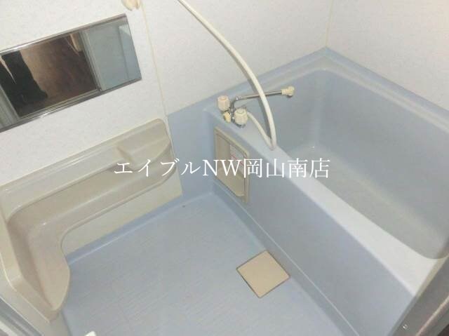 岡山駅 バス30分  浜野入口下車：停歩8分 2階の物件内観写真