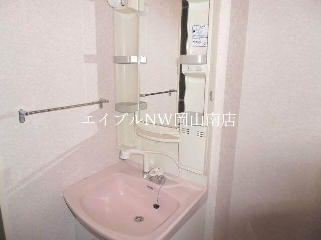 岡山駅 バス30分  若葉町下車：停歩3分 1階の物件内観写真