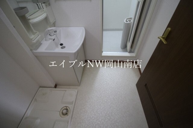 岡山駅 バス30分  若葉町下車：停歩3分 2階の物件内観写真