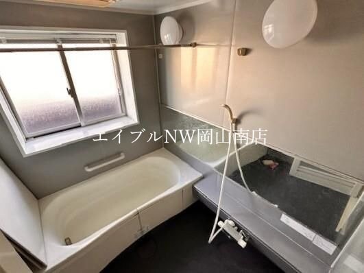 田町駅 徒歩2分 2階の物件内観写真