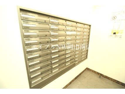 田町駅 徒歩2分 2階の物件外観写真