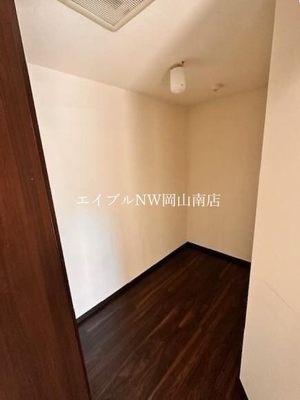 田町駅 徒歩2分 2階の物件内観写真