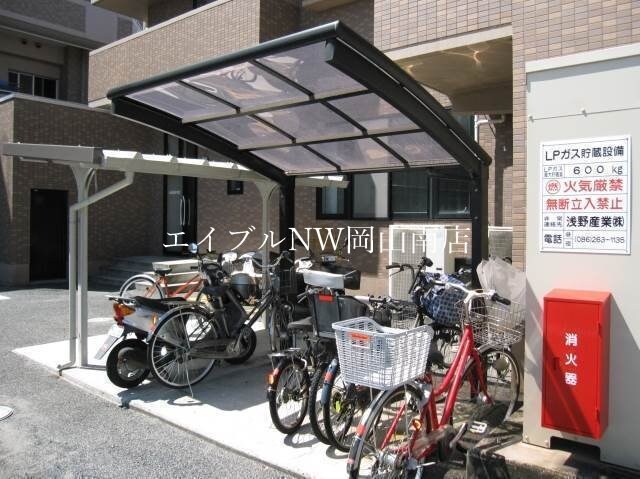 岡山駅 バス25分  築港元町バス停下車：停歩5分 3階の物件外観写真