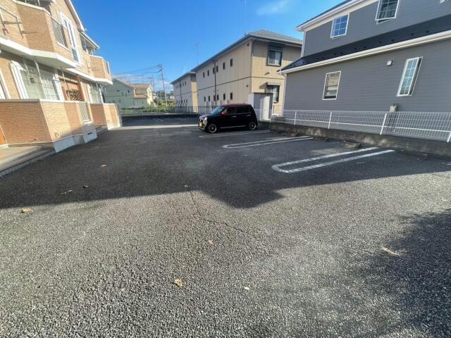 シャン・ド・フルール(嵐山町志賀)の物件外観写真