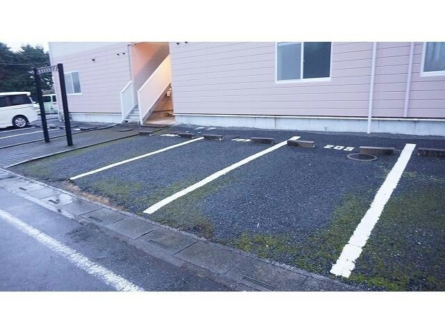 ヴィレッジトミタB棟の物件外観写真