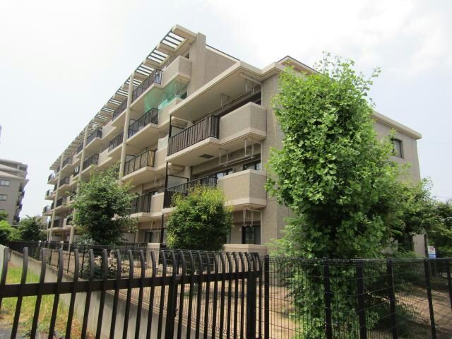 鴻巣東ハイツの物件外観写真