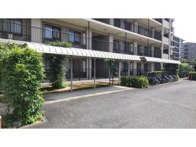 鴻巣東ハイツの物件外観写真