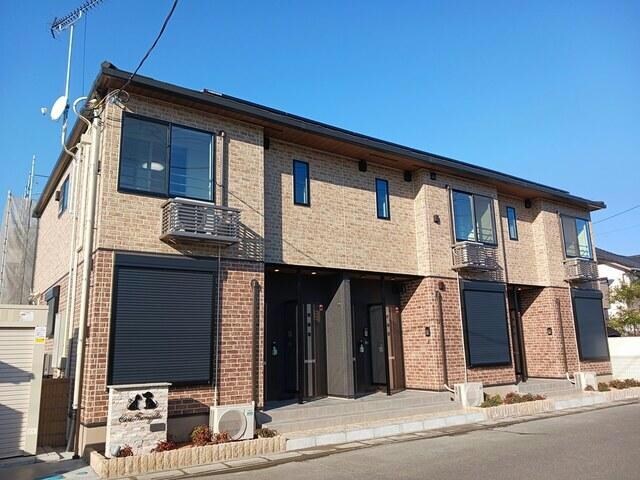 カーロ・ファミリアの物件外観写真