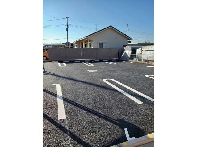 カーロ・ファミリアの物件外観写真