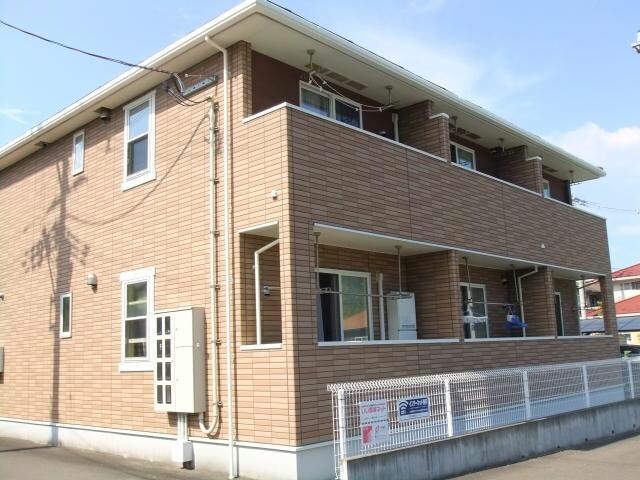 シャトレ菊ヶ岡Aの物件外観写真