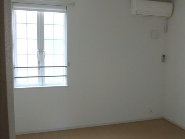 シャトレ菊ヶ岡Aの物件内観写真