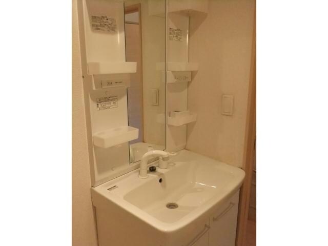 シャトレ菊ヶ岡Aの物件内観写真