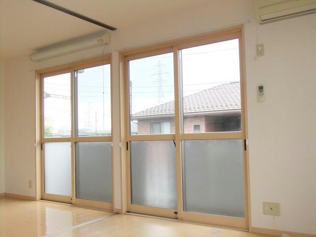 ローランドホワイトDの物件内観写真