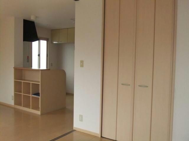 ローランドホワイトDの物件内観写真