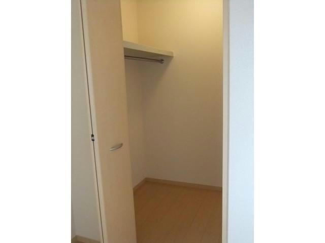 ローランドホワイトDの物件内観写真