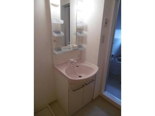 ローランドホワイトDの物件内観写真