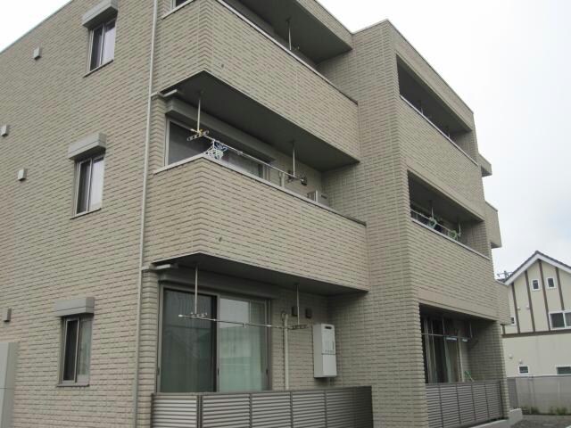 ザ・スカイ・ファイブ参番館の物件外観写真