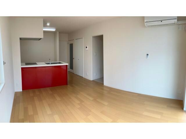 ザ・スカイ・ファイブ参番館の物件内観写真