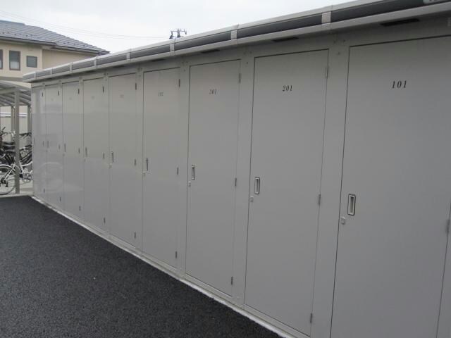 ザ・スカイ・ファイブ参番館の物件外観写真