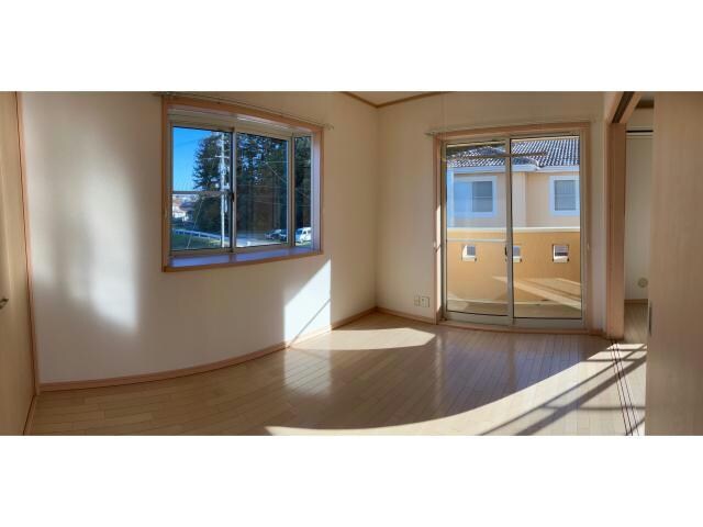 フリューゲルⅡの物件内観写真