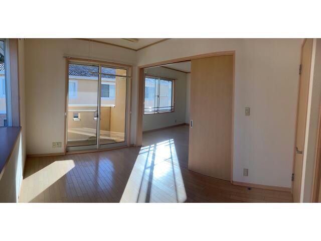 フリューゲルⅡの物件内観写真