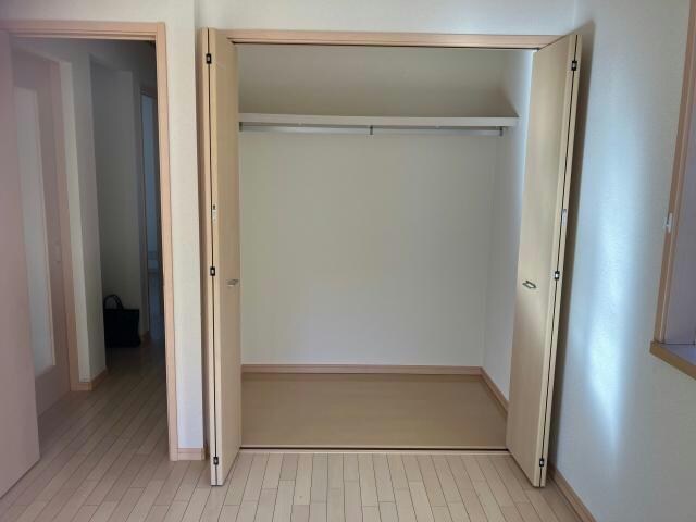 フリューゲルⅡの物件内観写真