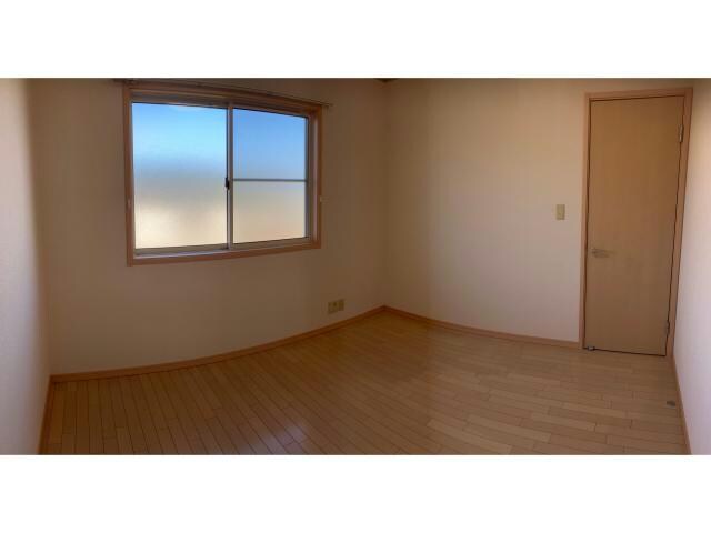 フリューゲルⅡの物件内観写真