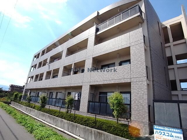 クリスタルガーデンⅠの物件外観写真