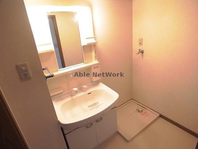 クリスタルガーデンⅠの物件内観写真