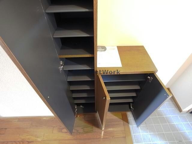 クリスタルガーデンⅠの物件内観写真