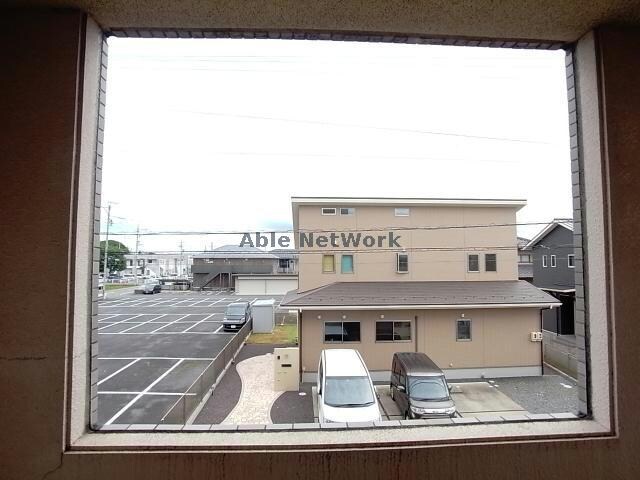 クリスタルガーデンⅠの物件内観写真