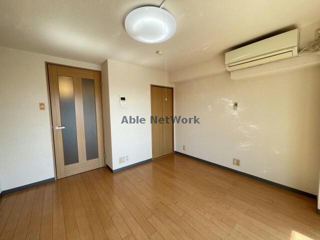 メゾン・サンカレッジの物件内観写真