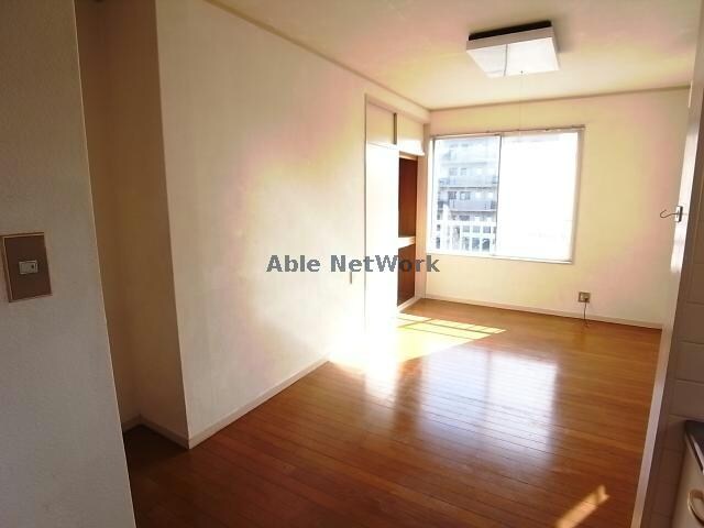 メゾンドルイスの物件内観写真