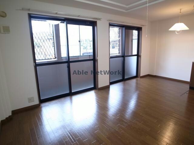 パーシモンあさぎの物件内観写真