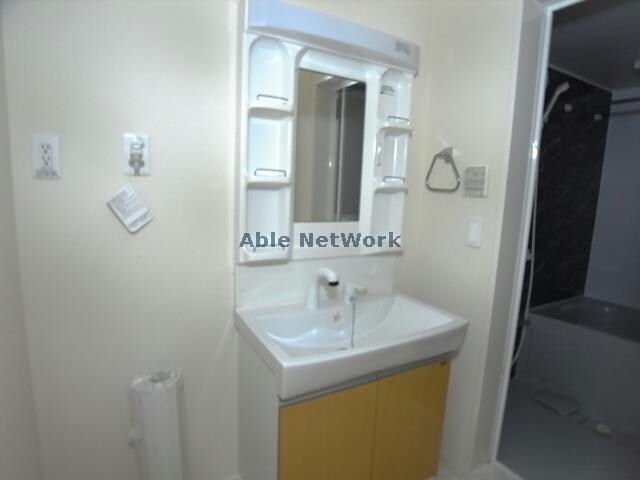 セシリア・ＲＥＮの物件内観写真