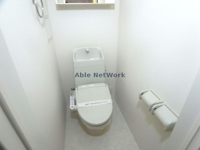 セシリア・ＲＥＮの物件内観写真